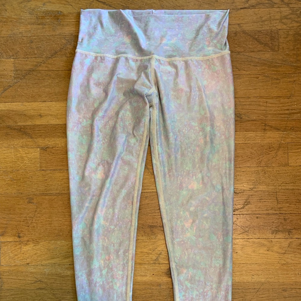 Teeki yoga pants oil slick design
